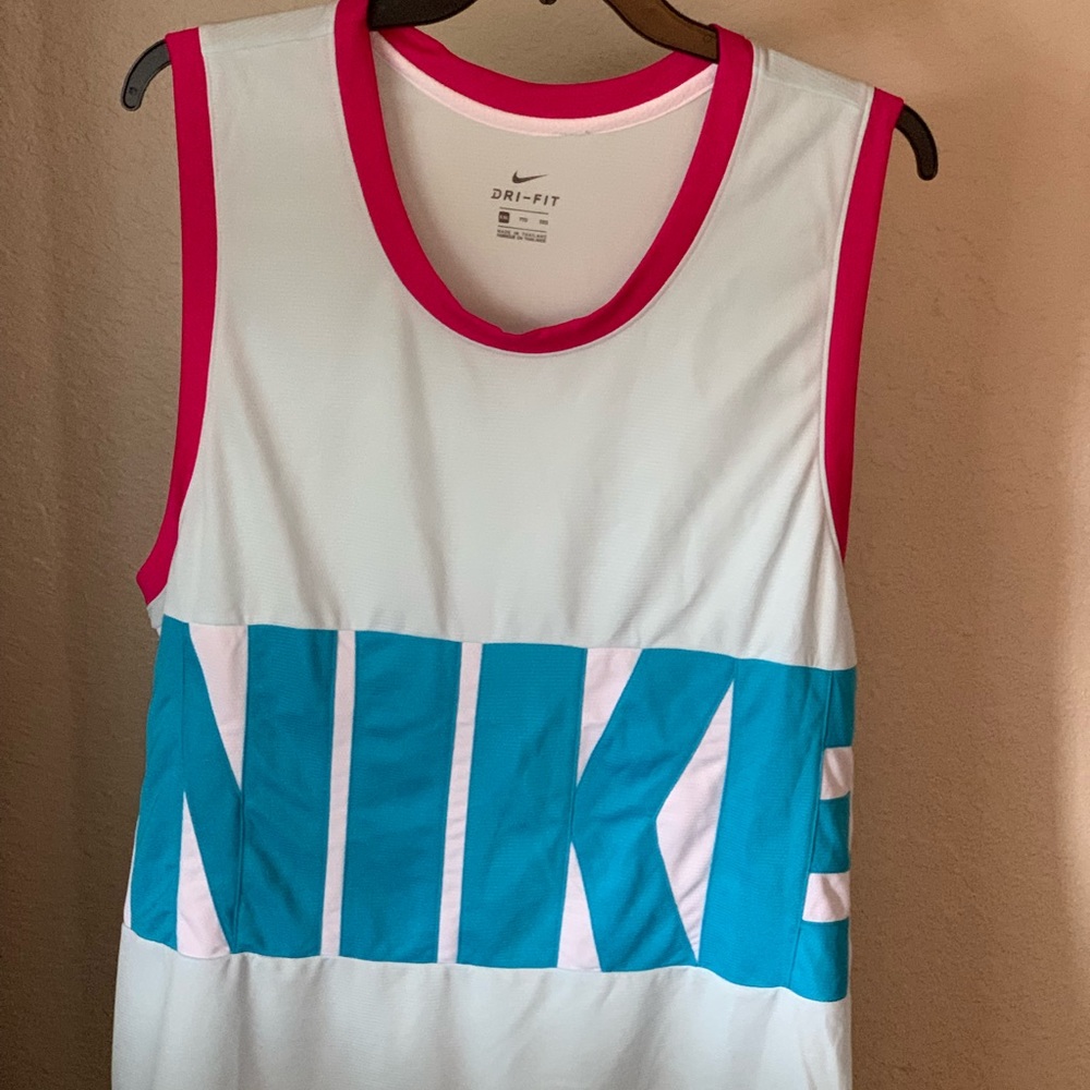 SOLD Men’s Nike Basketball Tank